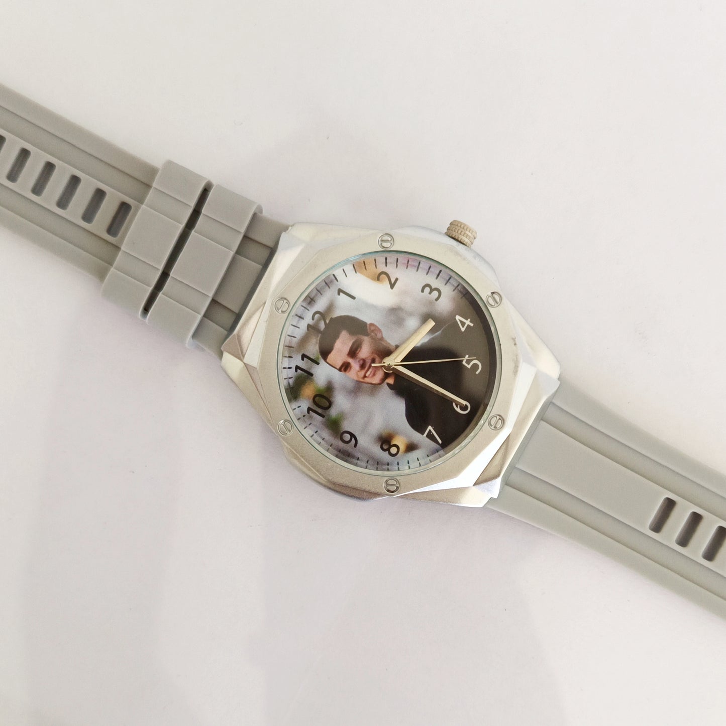 Gents Silicon Strap - Grey